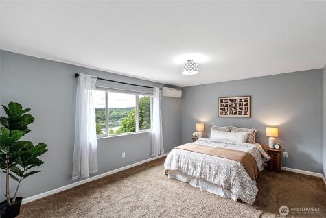 2368 Sand Dollar Road W Bremerton WA 98312