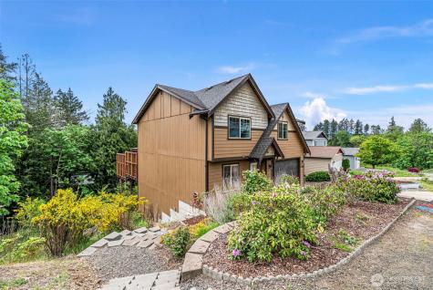 2368 Sand Dollar Road W Bremerton WA 98312