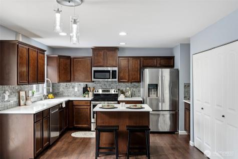 2368 Sand Dollar Road W Bremerton WA 98312