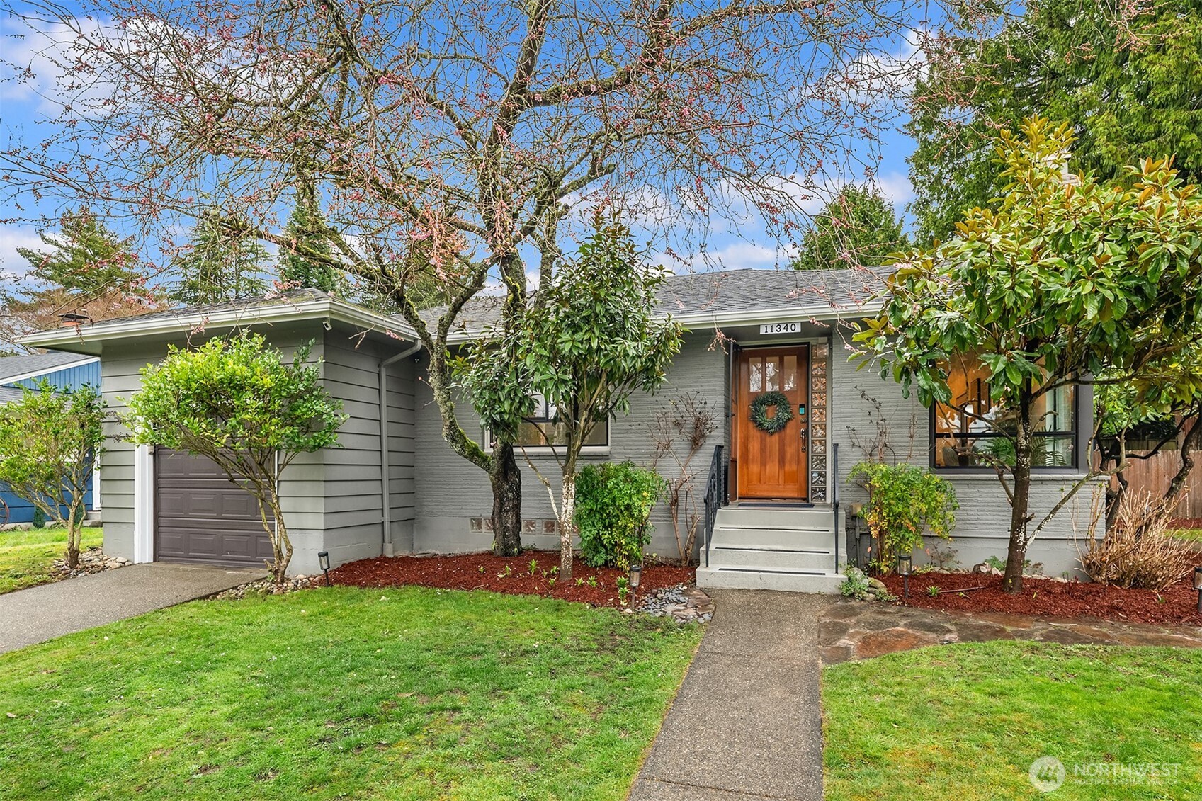 11340 Alton Avenue NE Seattle WA 98125