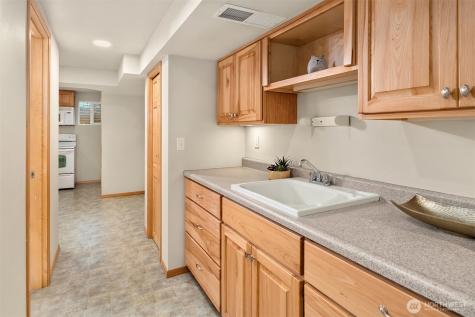 11340 Alton Avenue NE Seattle WA 98125