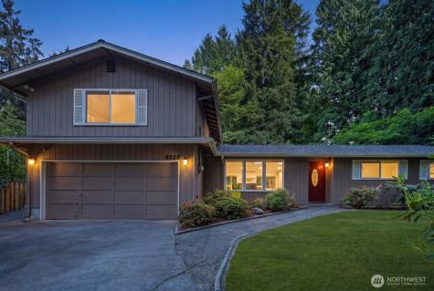 2225 107th Avenue E Edgewood WA 98372