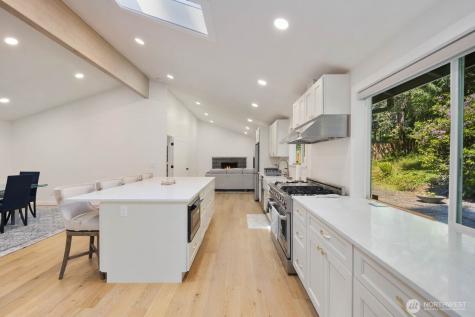 2225 107th Avenue E Edgewood WA 98372