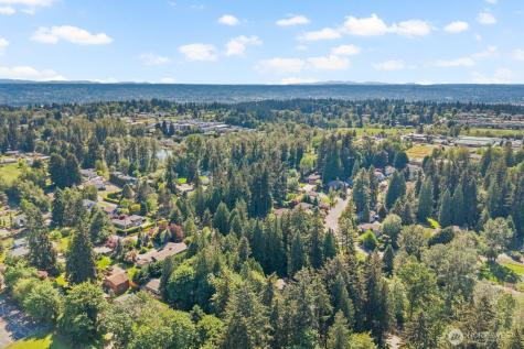 2225 107th Avenue E Edgewood WA 98372