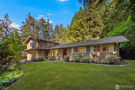 2225 107th Avenue E Edgewood WA 98372