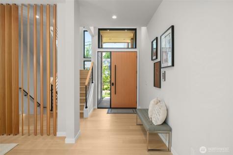 2728 63rd Avenue SE Mercer Island WA 98040