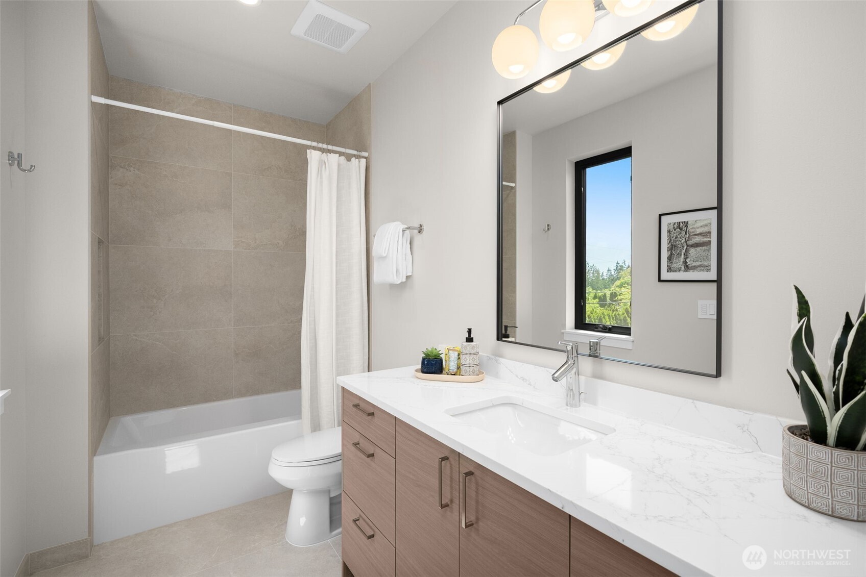 2728 63rd Avenue SE Mercer Island WA 98040