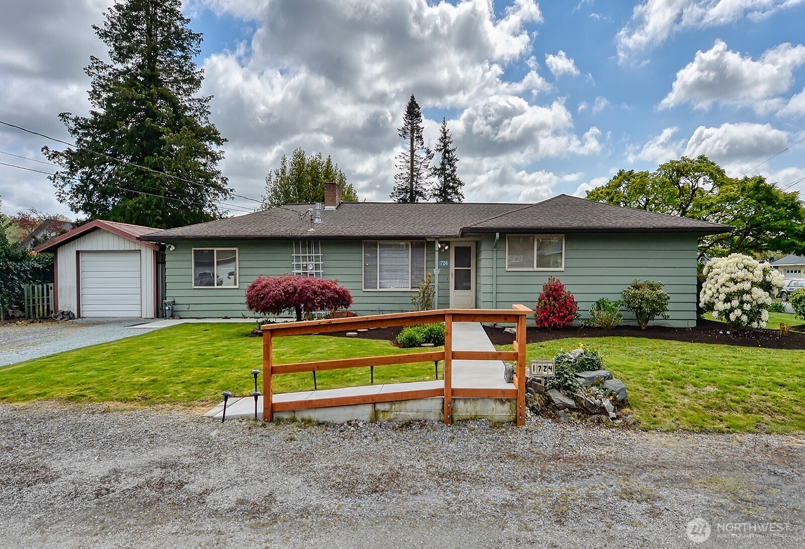 1724 Sunset Drive Burlington WA 98233