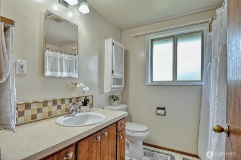 1724 Sunset Drive Burlington WA 98233