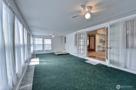 1724 Sunset Drive Burlington WA 98233