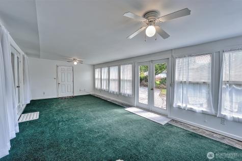 1724 Sunset Drive Burlington WA 98233