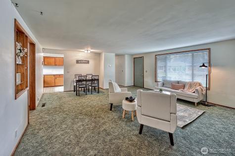1724 Sunset Drive Burlington WA 98233