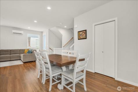 13628 Manor Way Lynnwood WA 98087