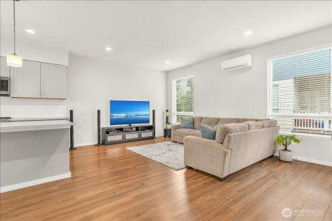 13628 Manor Way Lynnwood WA 98087