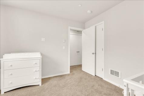 13628 Manor Way Lynnwood WA 98087