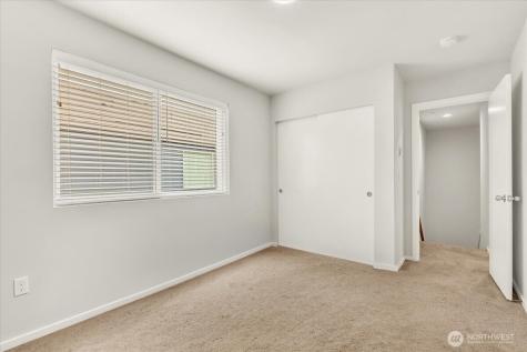 13628 Manor Way Lynnwood WA 98087