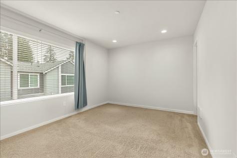 13628 Manor Way Lynnwood WA 98087