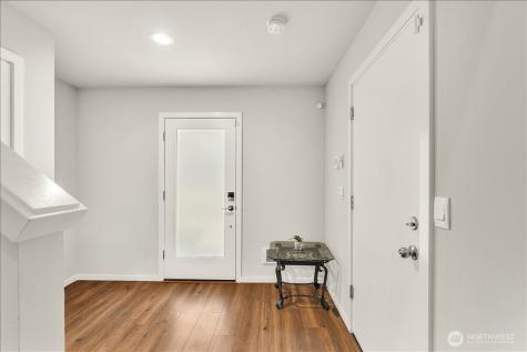 13628 Manor Way Lynnwood WA 98087