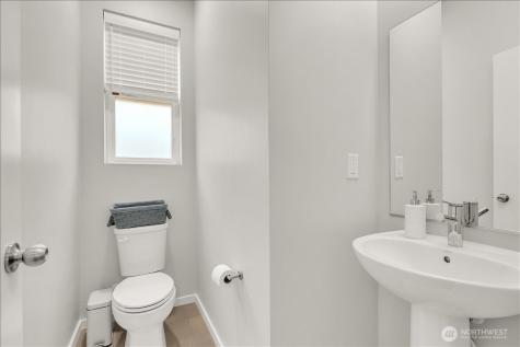 13628 Manor Way Lynnwood WA 98087