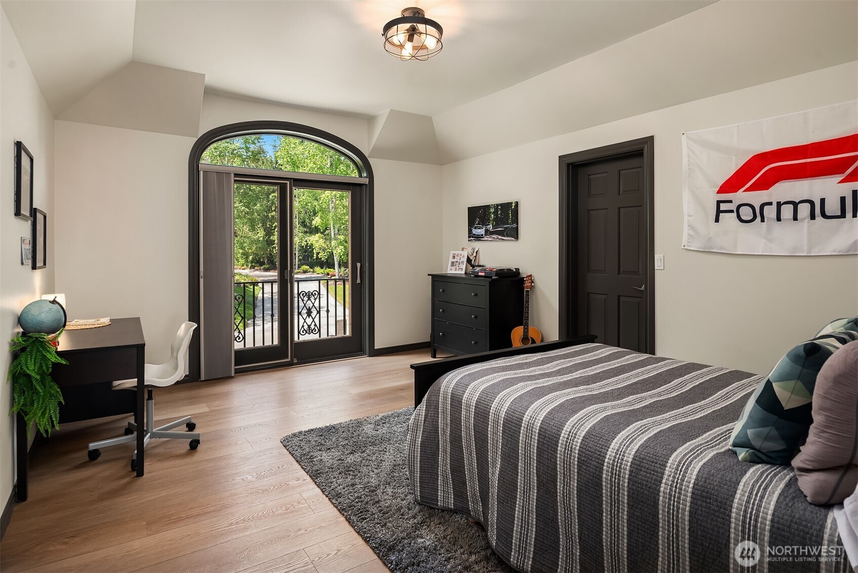 26408 NE 70th Street Redmond WA 98053