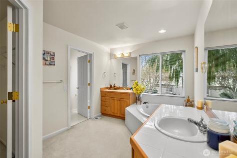 17401 33rd Drive SE Bothell WA 98012