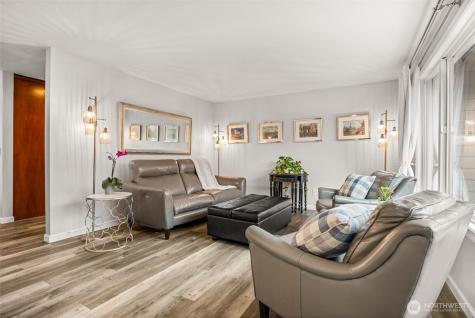 12814 NE 144th Place Kirkland WA 98034