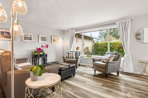 12814 NE 144th Place Kirkland WA 98034