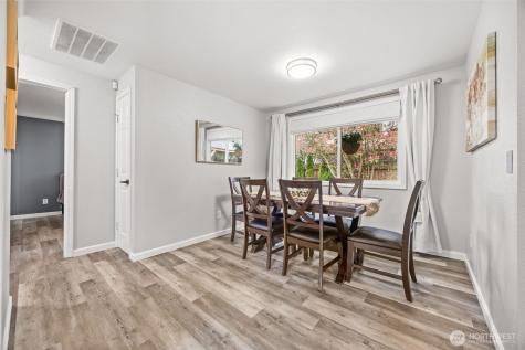 12814 NE 144th Place Kirkland WA 98034