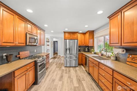 12814 NE 144th Place Kirkland WA 98034