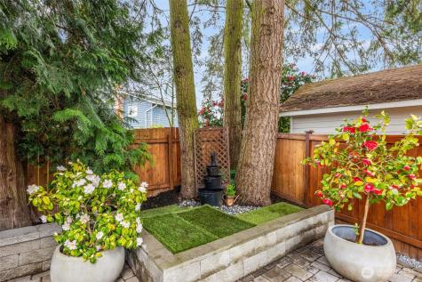 12814 NE 144th Place Kirkland WA 98034