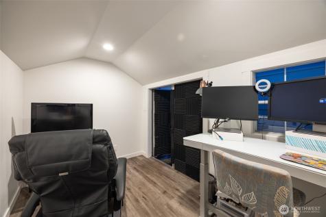 12814 NE 144th Place Kirkland WA 98034