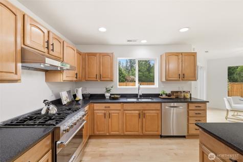 2108 250th Place SE Sammamish WA 98075