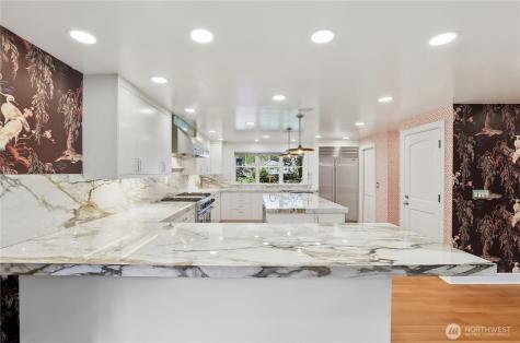 37 Tatoosh Key Bellevue WA 98006