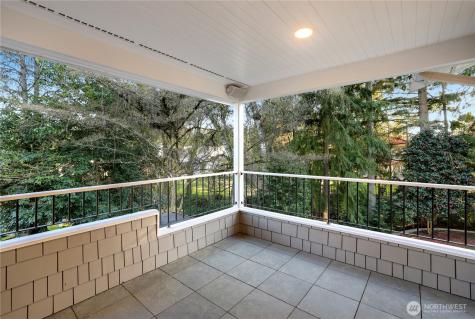 37 Tatoosh Key Bellevue WA 98006