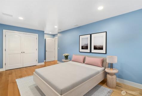 37 Tatoosh Key Bellevue WA 98006