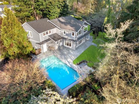 37 Tatoosh Key Bellevue WA 98006
