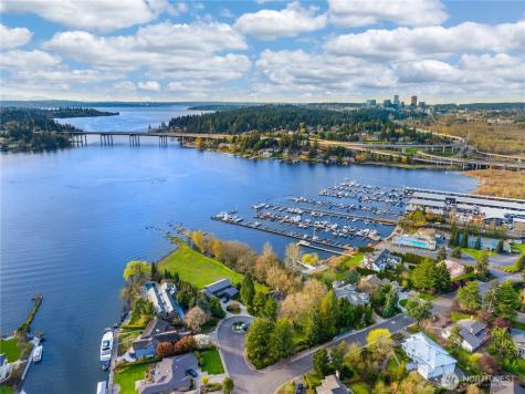37 Tatoosh Key Bellevue WA 98006