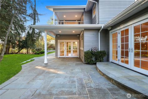 37 Tatoosh Key Bellevue WA 98006