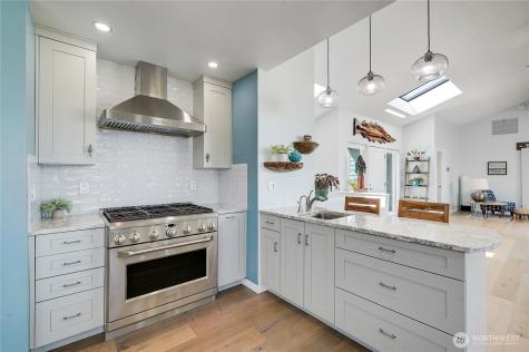 30 Adventurer Lane Port Ludlow WA 98365