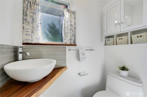 30 Adventurer Lane Port Ludlow WA 98365
