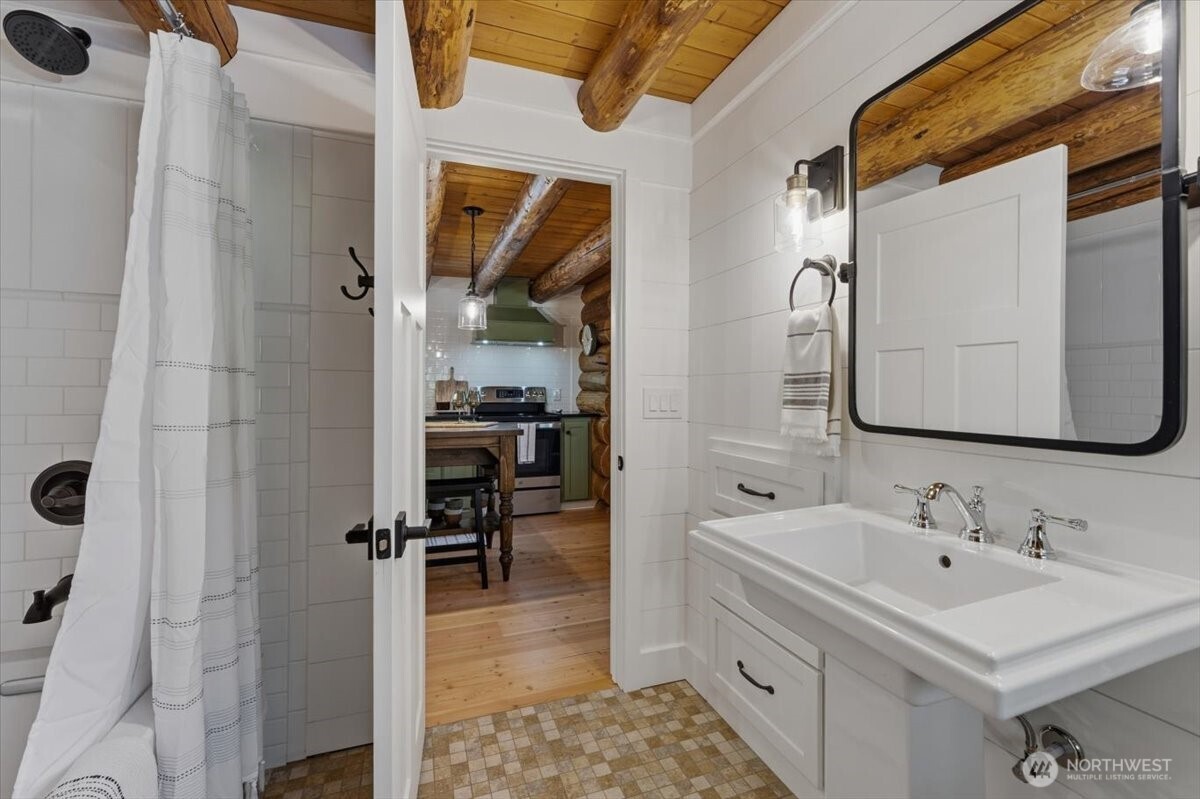 2350 First Creek Road Chelan WA 98816