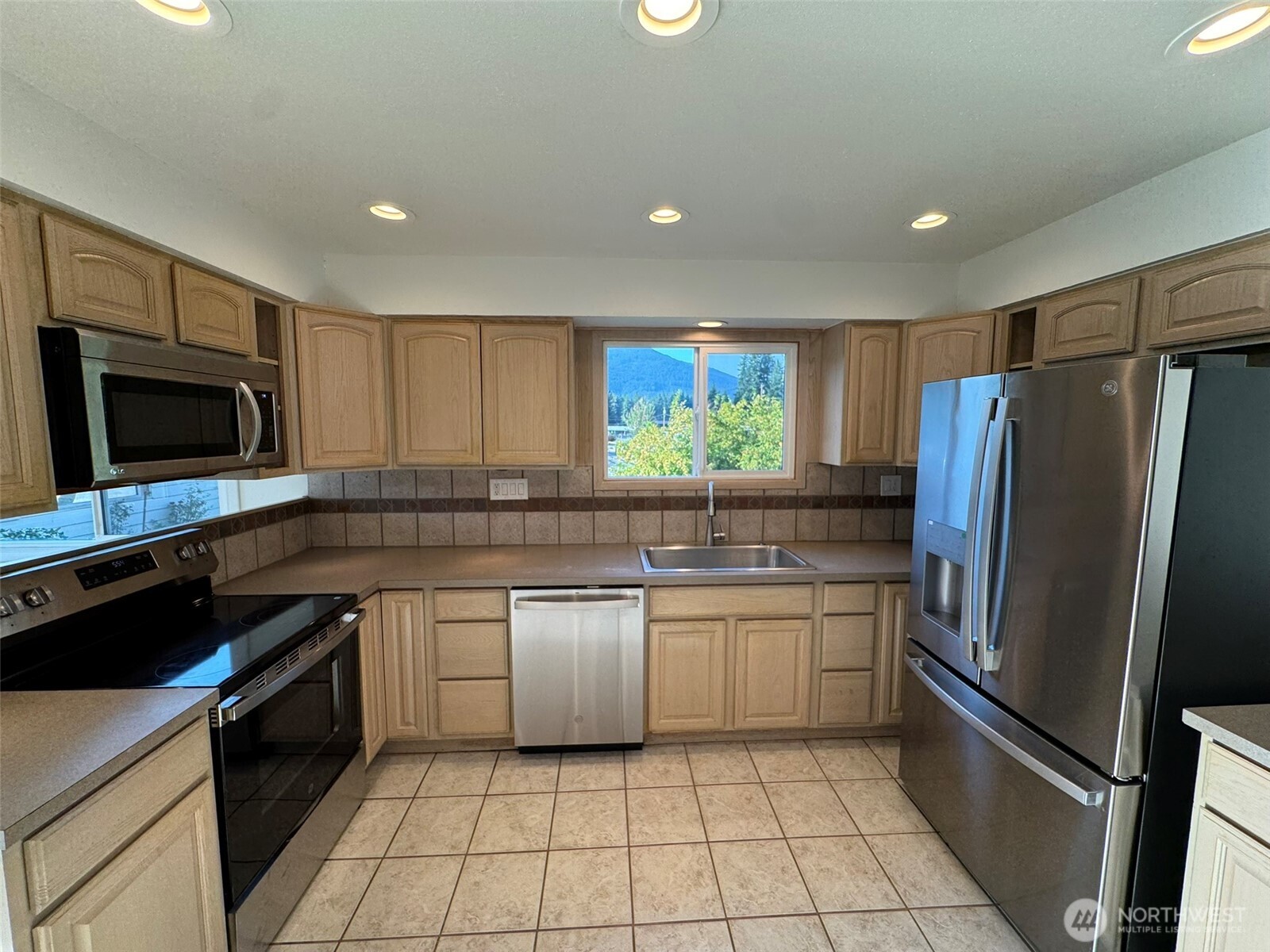 935 Madison Avenue Darrington WA 98241