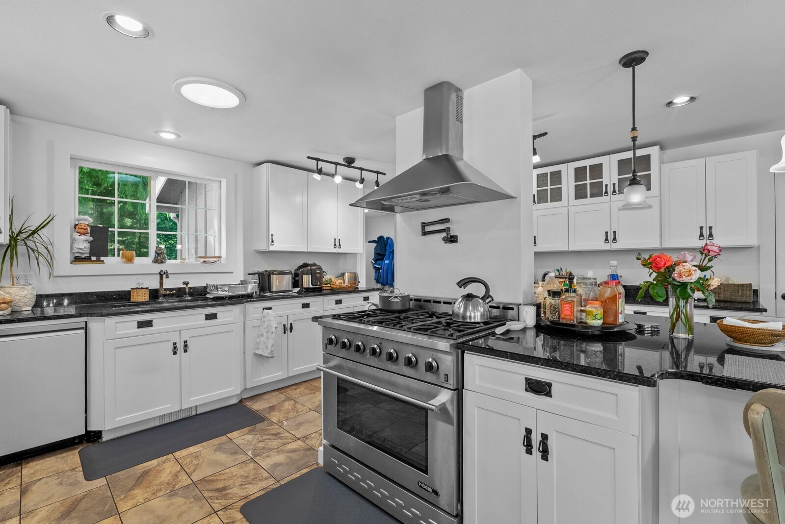 751 Hazzle Court Coupeville WA 98239