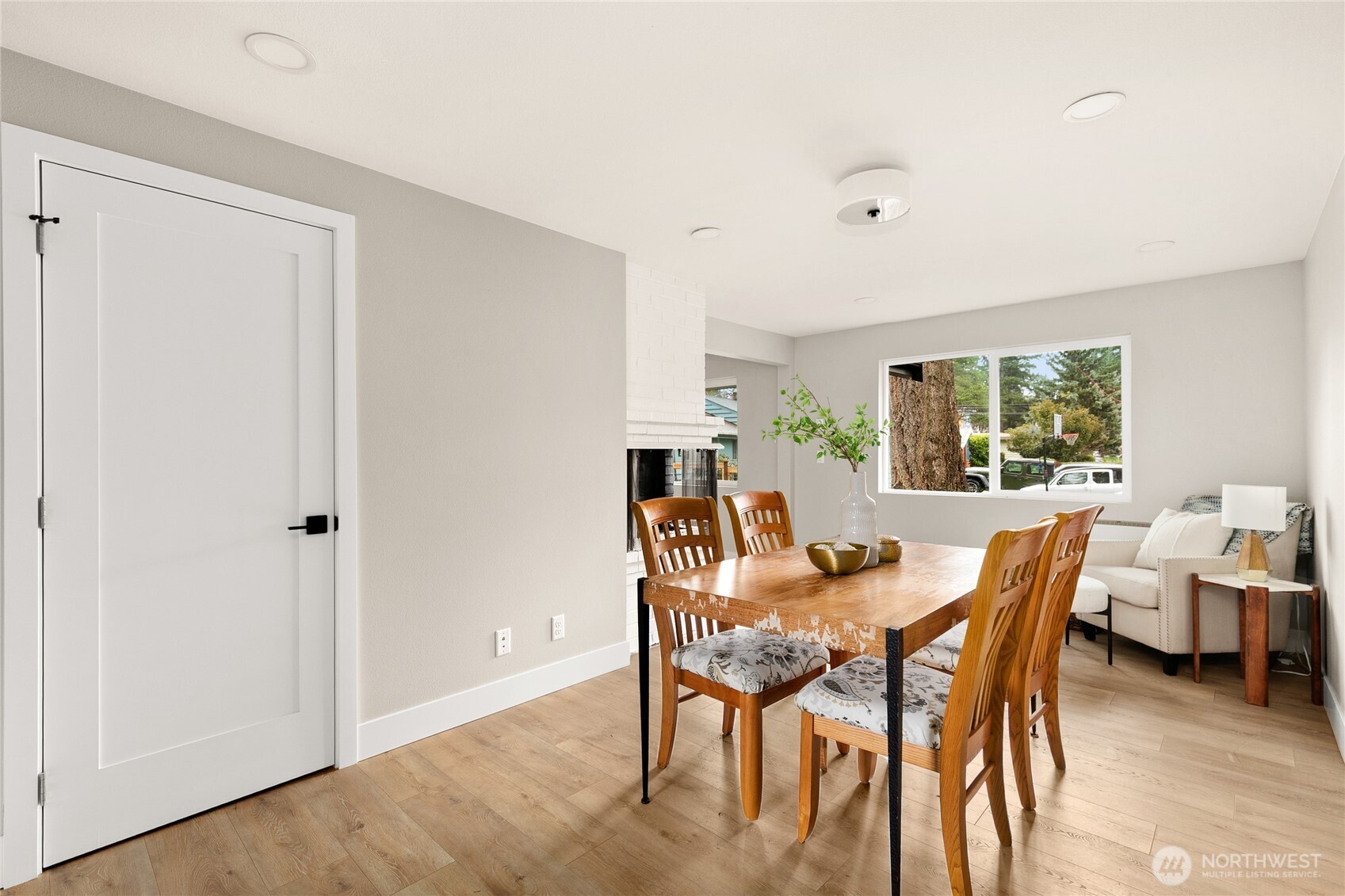 1402 N 136th Street Seattle WA 98133