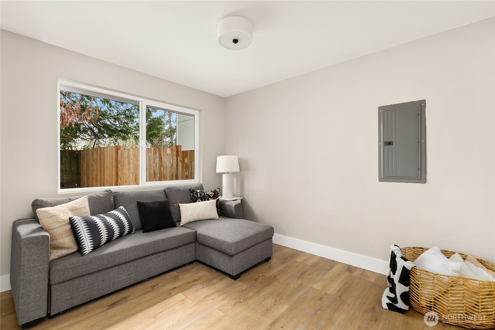 1402 N 136th Street Seattle WA 98133