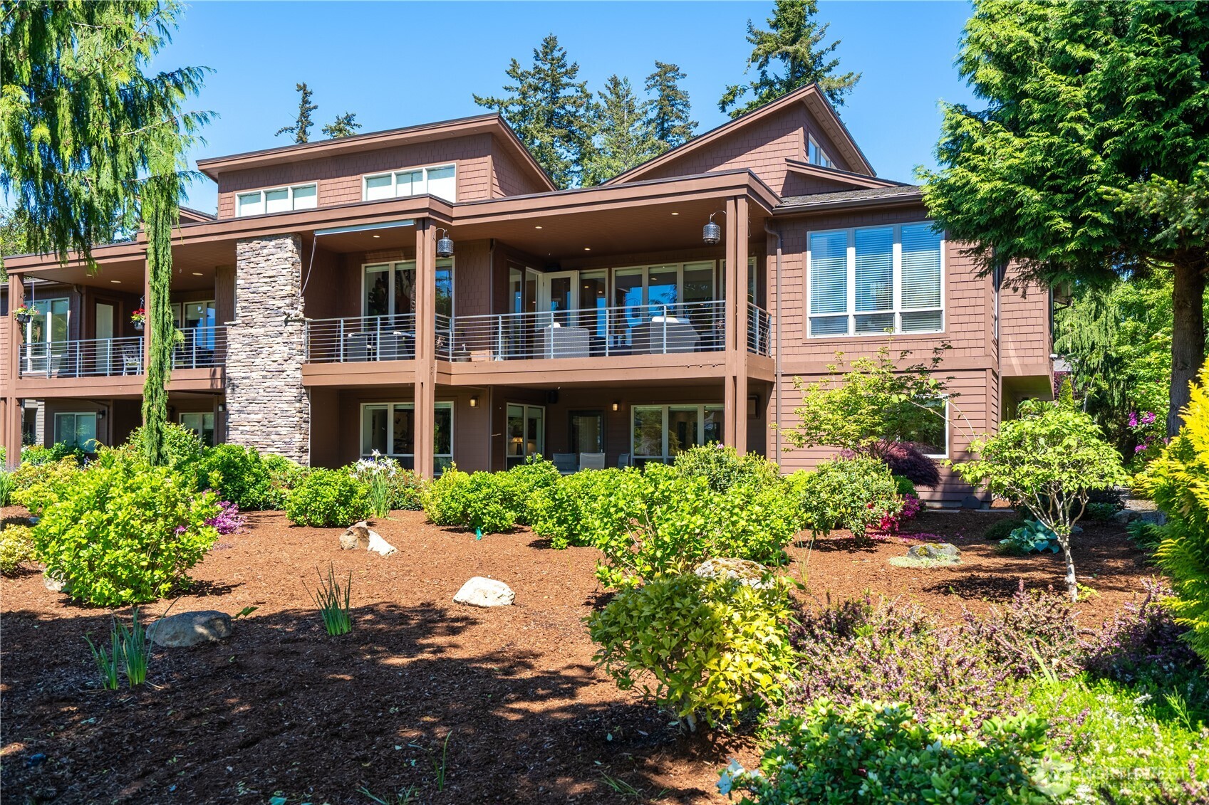 8775 Club House Point Drive Blaine WA 98230
