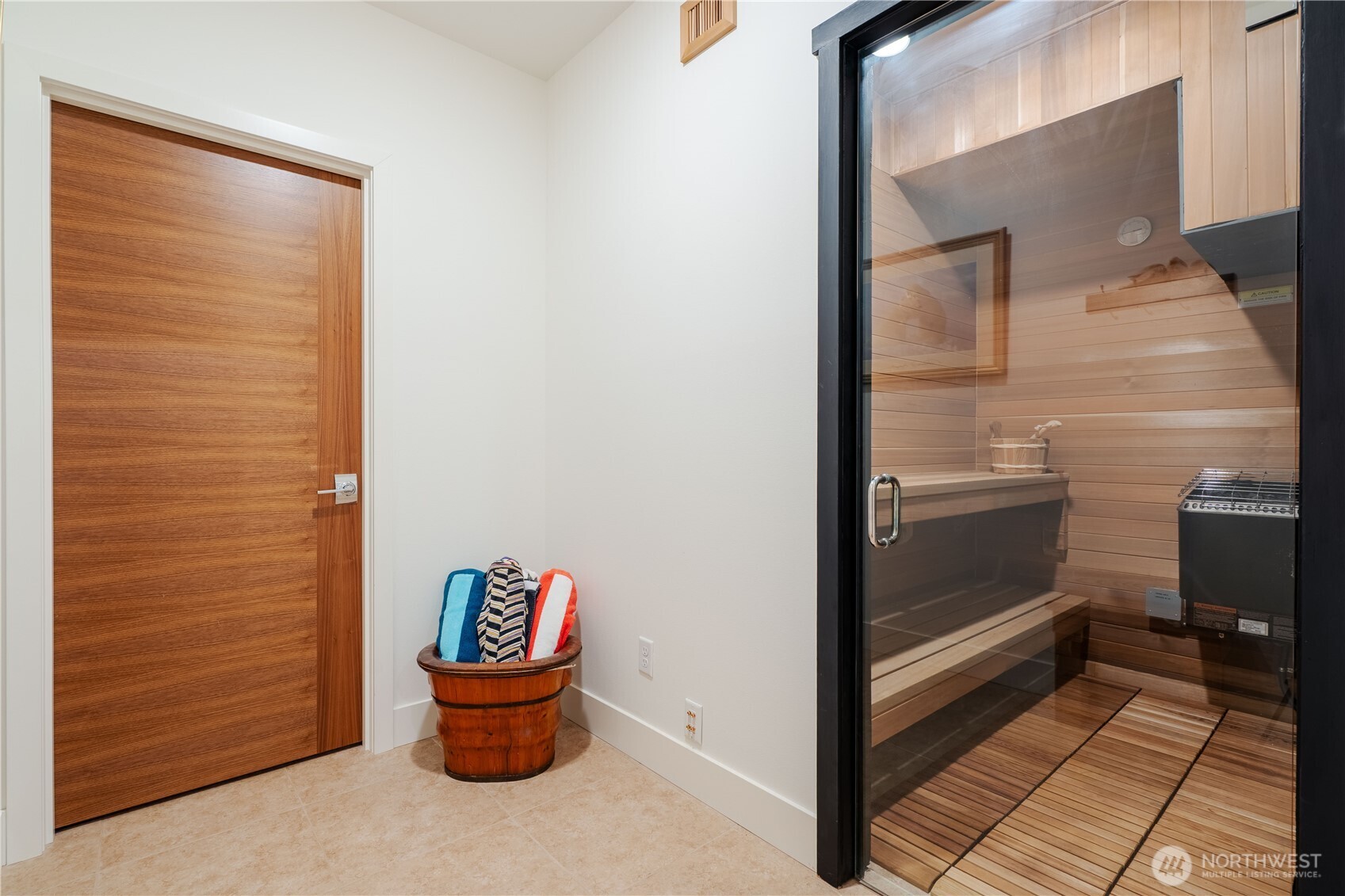 8775 Club House Point Drive Blaine WA 98230