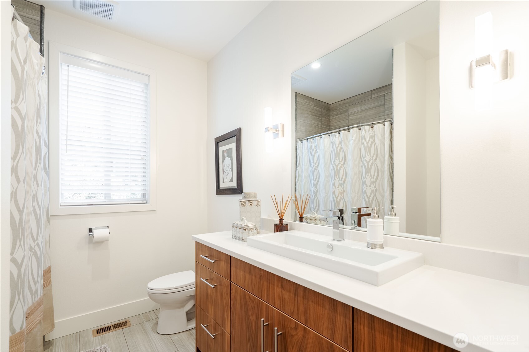 8775 Club House Point Drive Blaine WA 98230