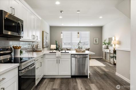 205 SW 4th Lane Oak Harbor WA 98277