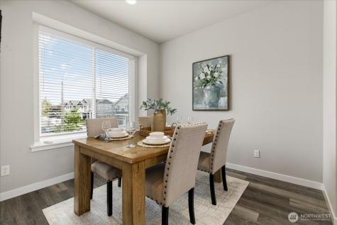 205 SW 4th Lane Oak Harbor WA 98277